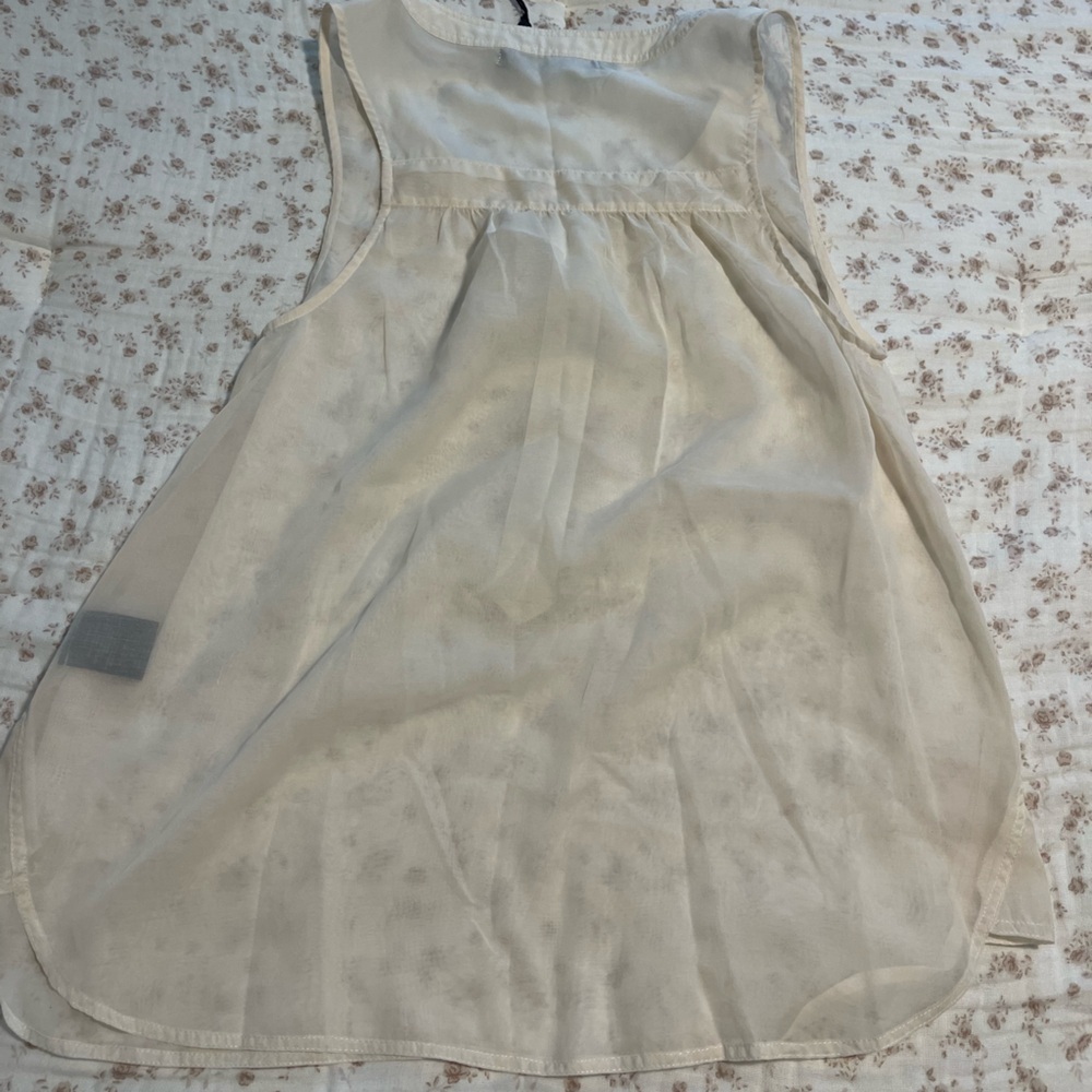 Sheer Cream tank top - Picture 3 of 6